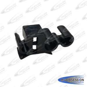 UNDERFLOOR BRAKE PIPE RETAINING CLIP